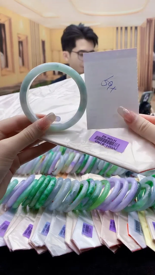 翡翠手镯未镶嵌H106-62