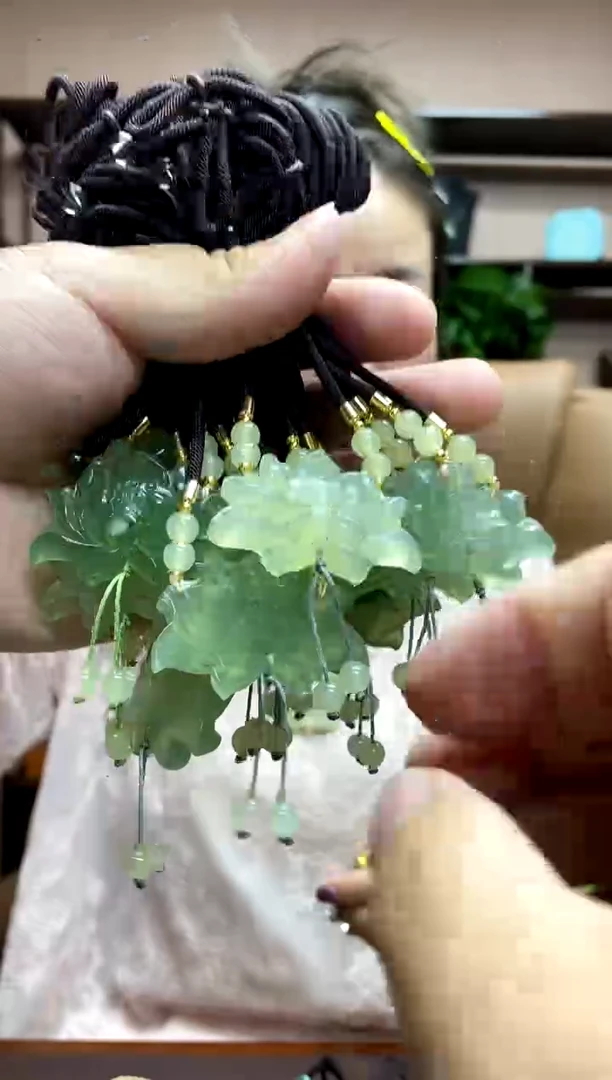 岫玉未镶嵌吊坠多样性发货其中发一微瑕