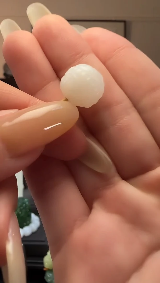 颈饰未镶嵌和田玉白玉貔貅单珠