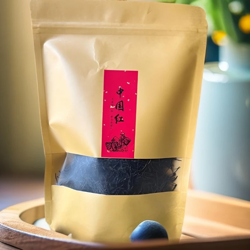 正宗云南凤庆花香中国红，花香浓郁，100克一袋红茶销售直播茶叶