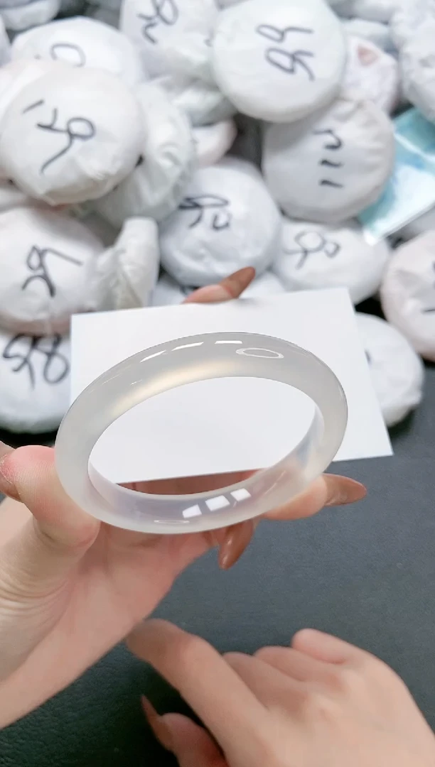 【闪购商品】石英质玉手镯未镶嵌 21L72-54