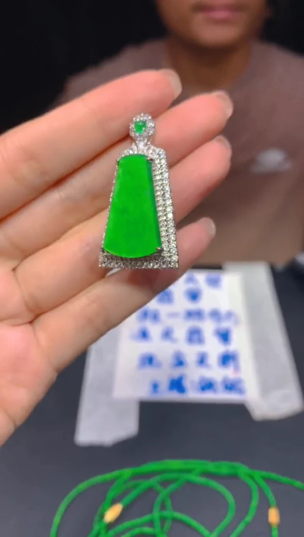 【闪购商品】定制翡翠未镶嵌72多样性发货（发其一）