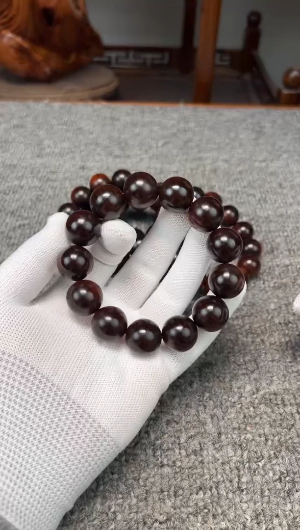 柏木（崖柏）1.8圆珠凤血金 瓷化料