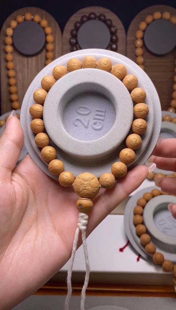 吊坠凤眼菩提11加素串