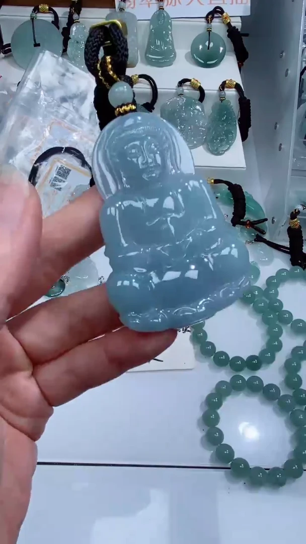 颈饰未镶嵌翡翠吊坠