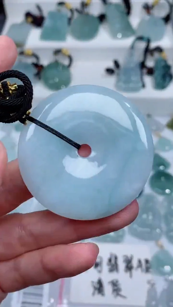 颈饰未镶嵌翡翠吊坠