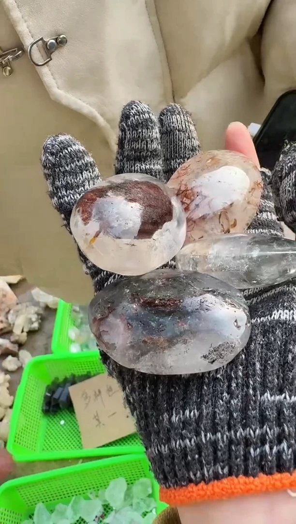 【闪购商品】水晶摆件未镶嵌幽灵手把件多样性发一个 943