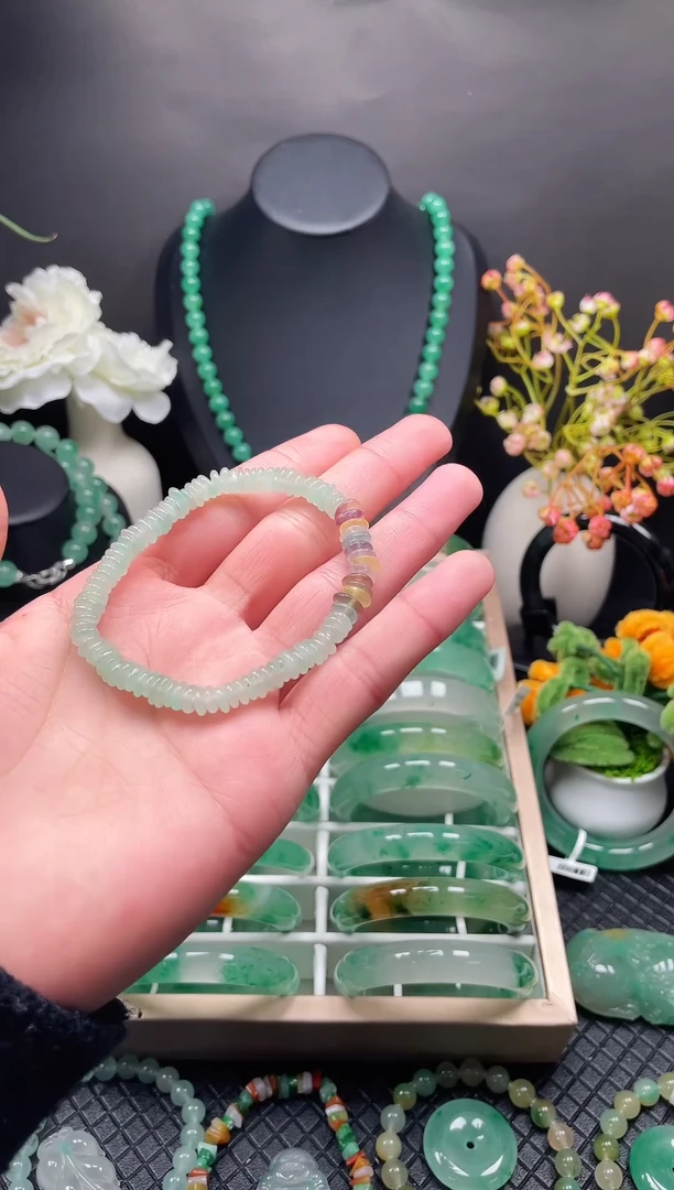 未镶嵌手镯石英质玉天然非洲翠