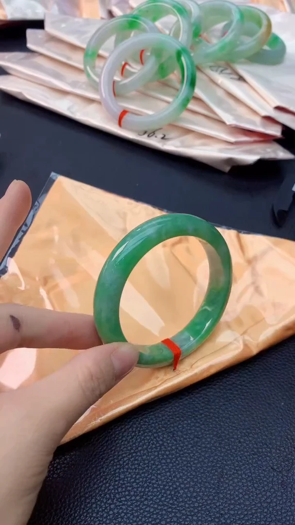 未镶嵌手镯翡翠0382936049