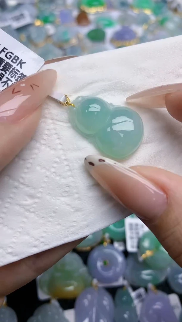 翡翠18K金镶嵌颈饰25   天然翡翠A货