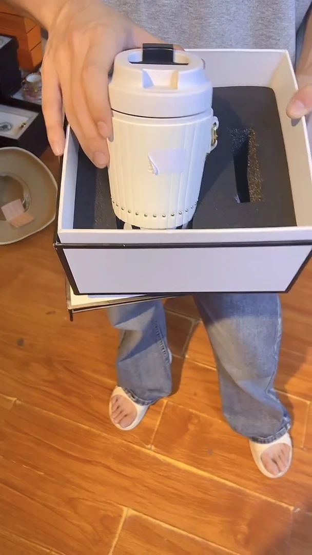 杯鸿辉家品牌瓷器，京东包邮！