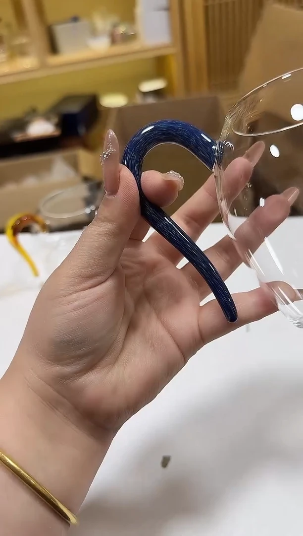 蓝彩怡然公道杯