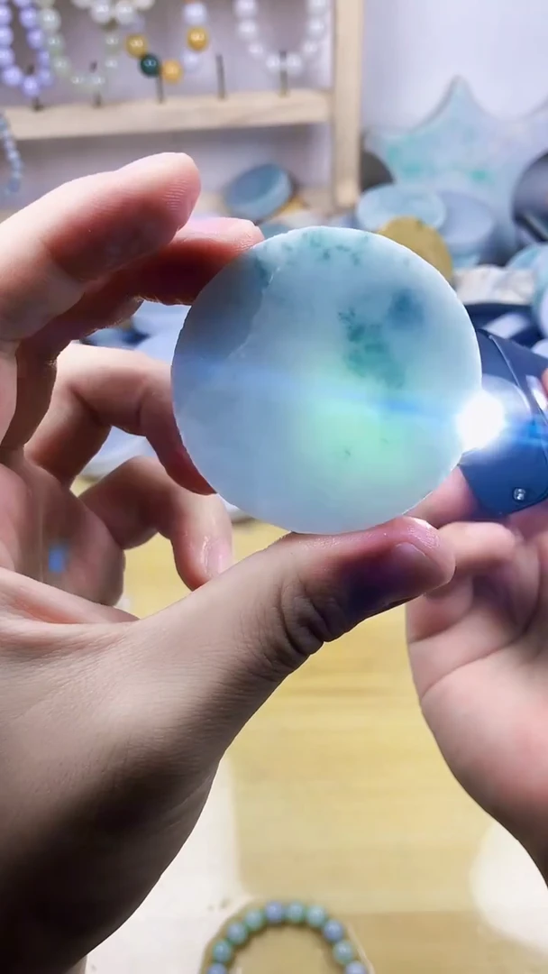 裸石翡翠新店开业大放漏