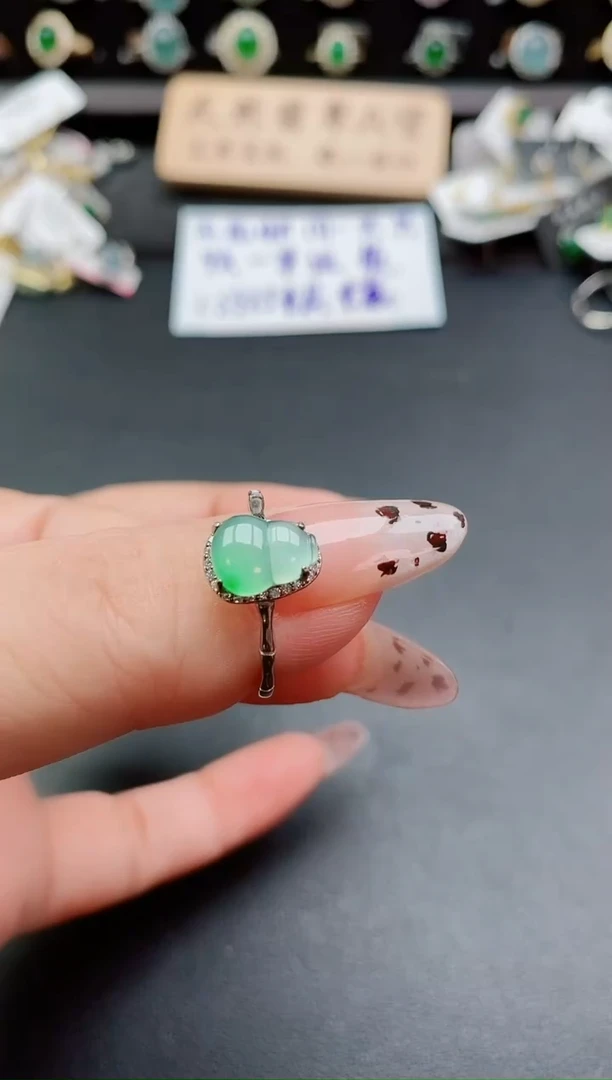 银S925镶嵌戒指翡翠1