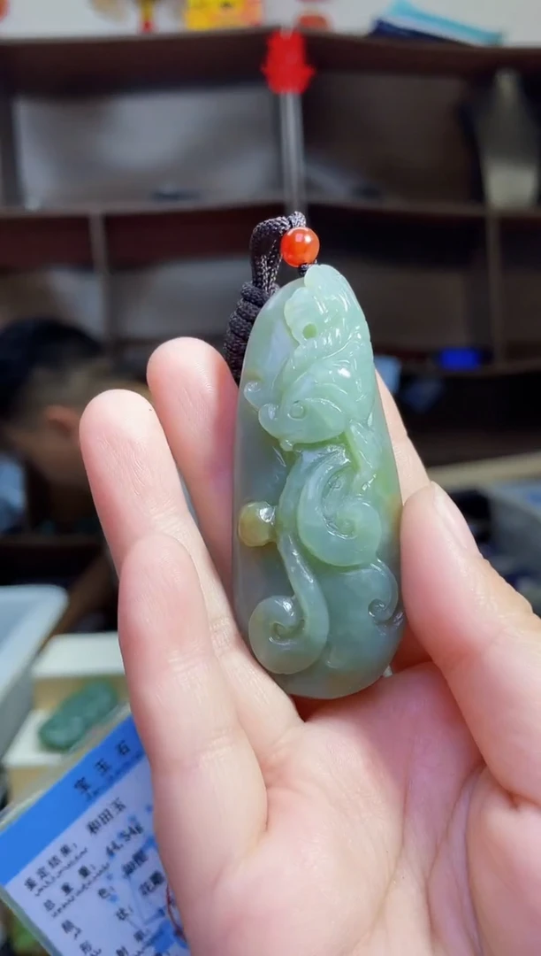 和田玉未镶嵌颈饰1