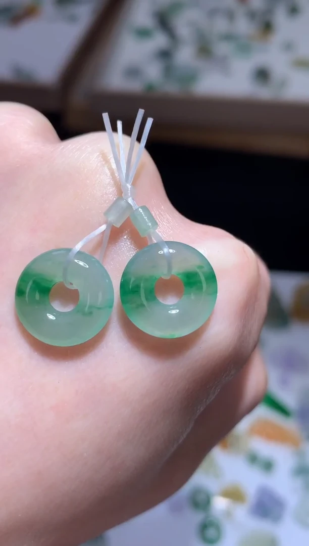 未镶嵌定制翡翠甜甜圈