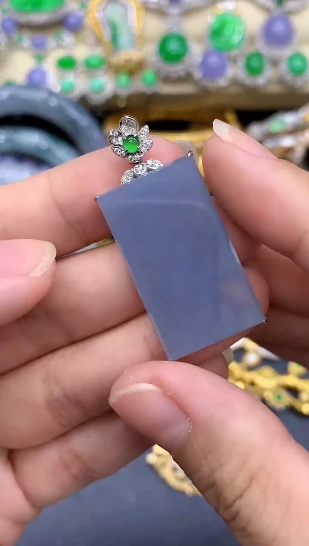 颈饰18K金镶嵌翡翠413-中国好珍宝