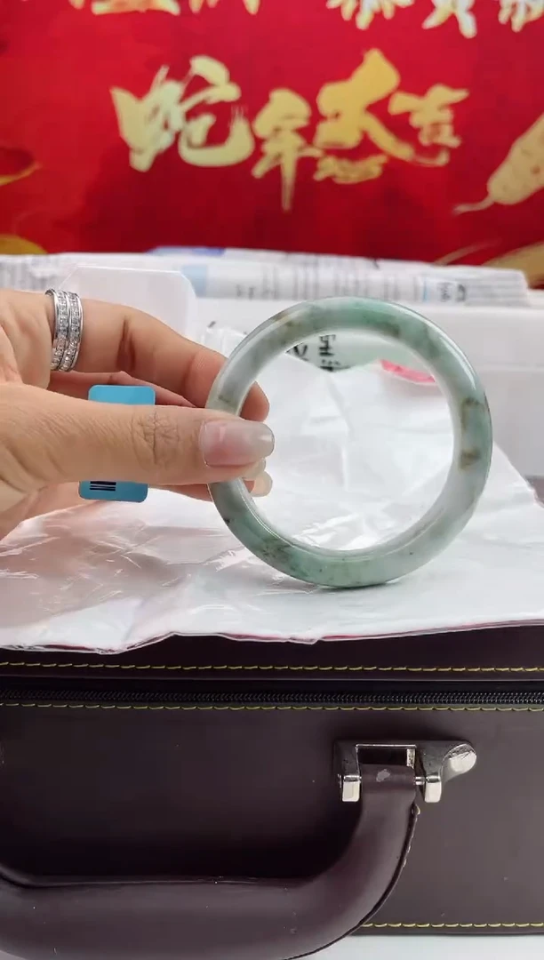 【闪购商品】翡翠手镯未镶嵌翡翠手镯（微瑕）1