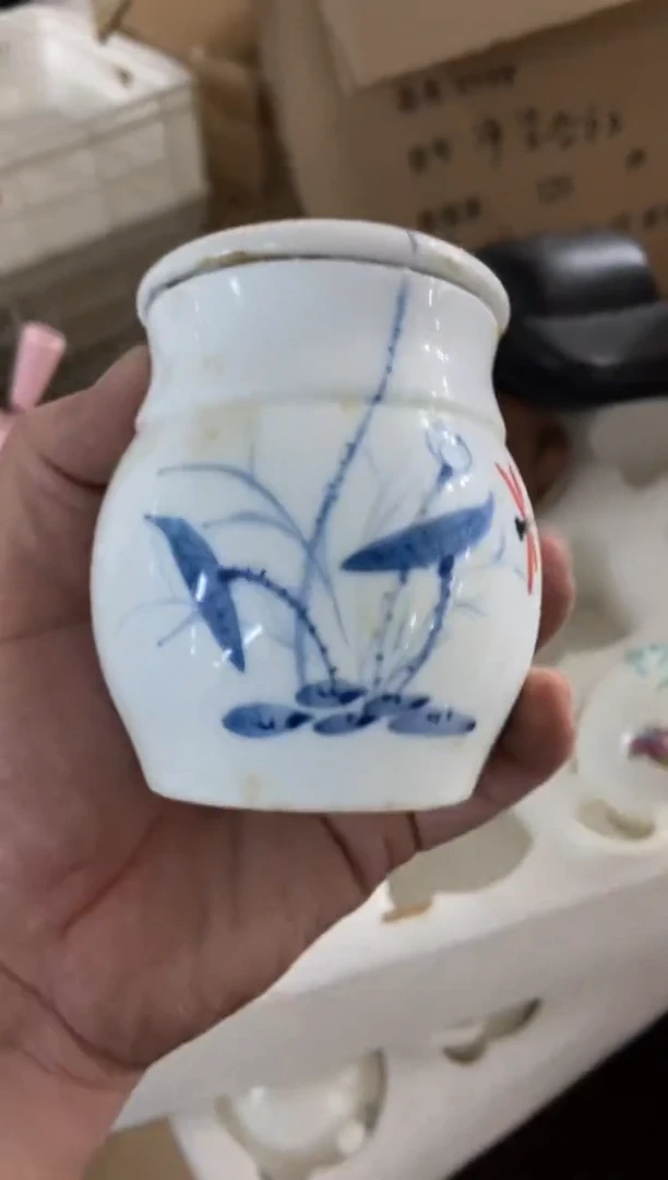 无运费险有瑕疵的摄影的产品有使用过的痕迹有点脏介意勿拍