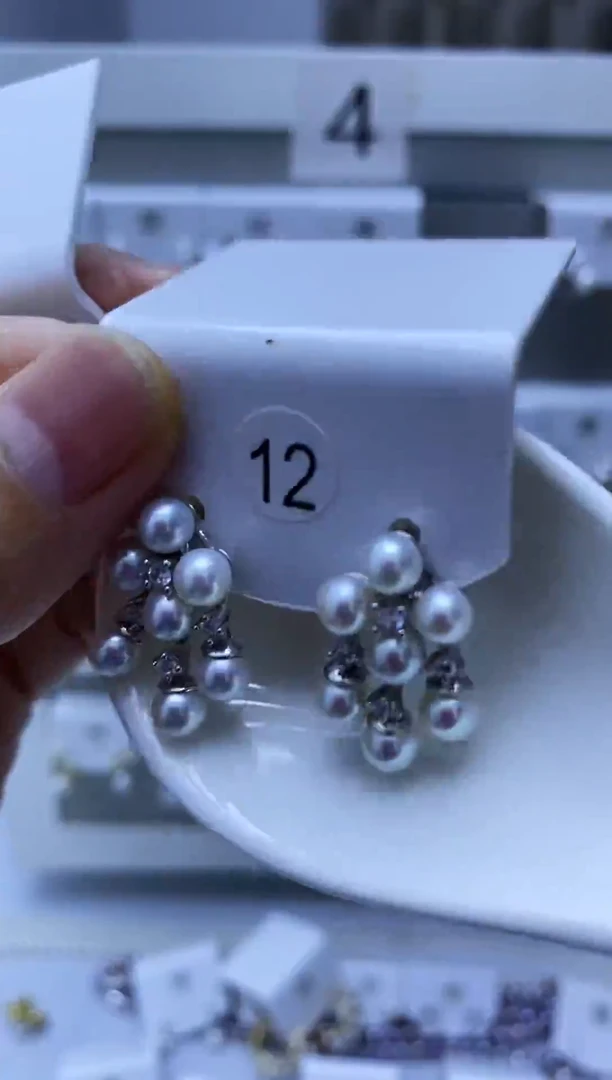 银S925镶嵌耳饰淡水珍珠12