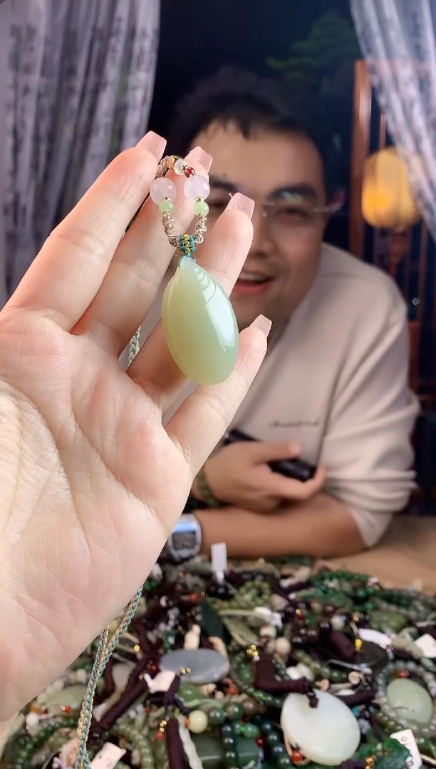 【闪购商品】和田玉挂件未镶嵌多样性发货拍一发一