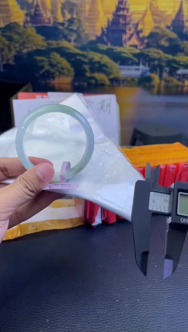 未镶嵌手镯翡翠2