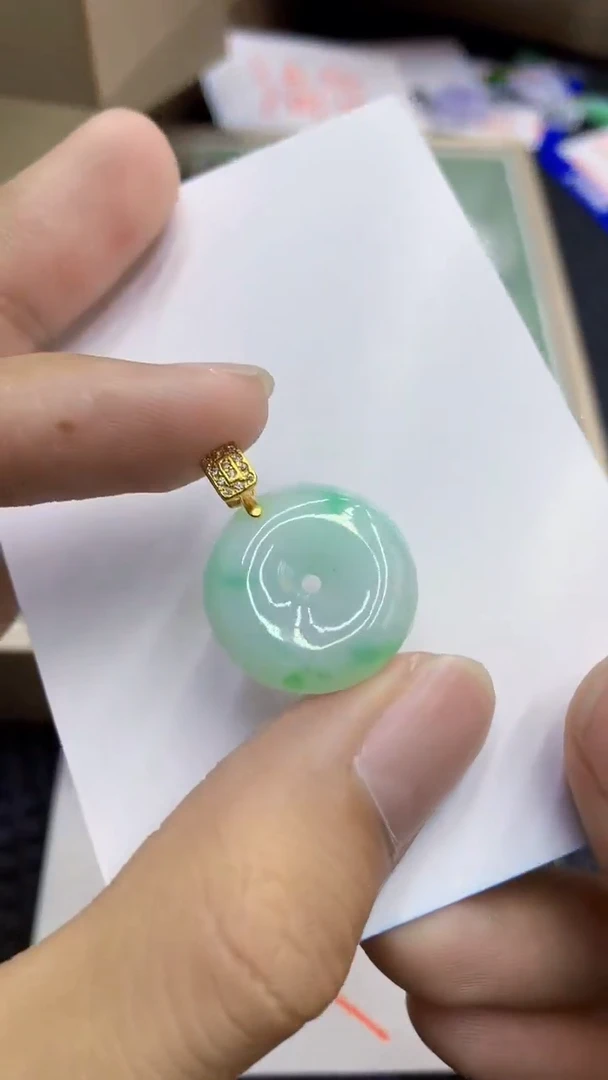 翡翠未镶嵌吊坠(不含链)1