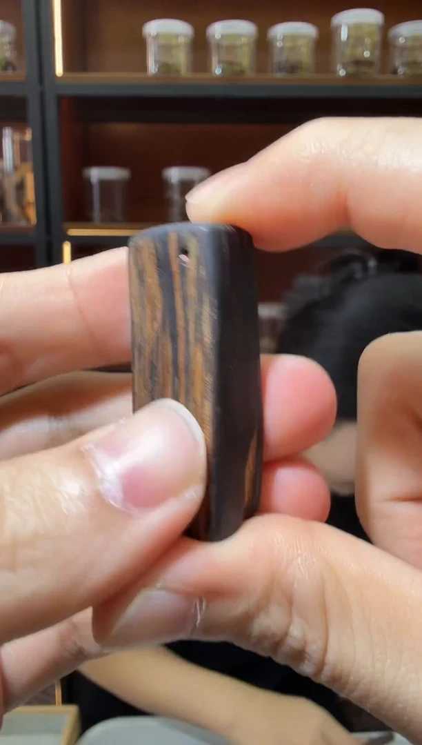 沉香吊坠155号黑伽罗多样性发一