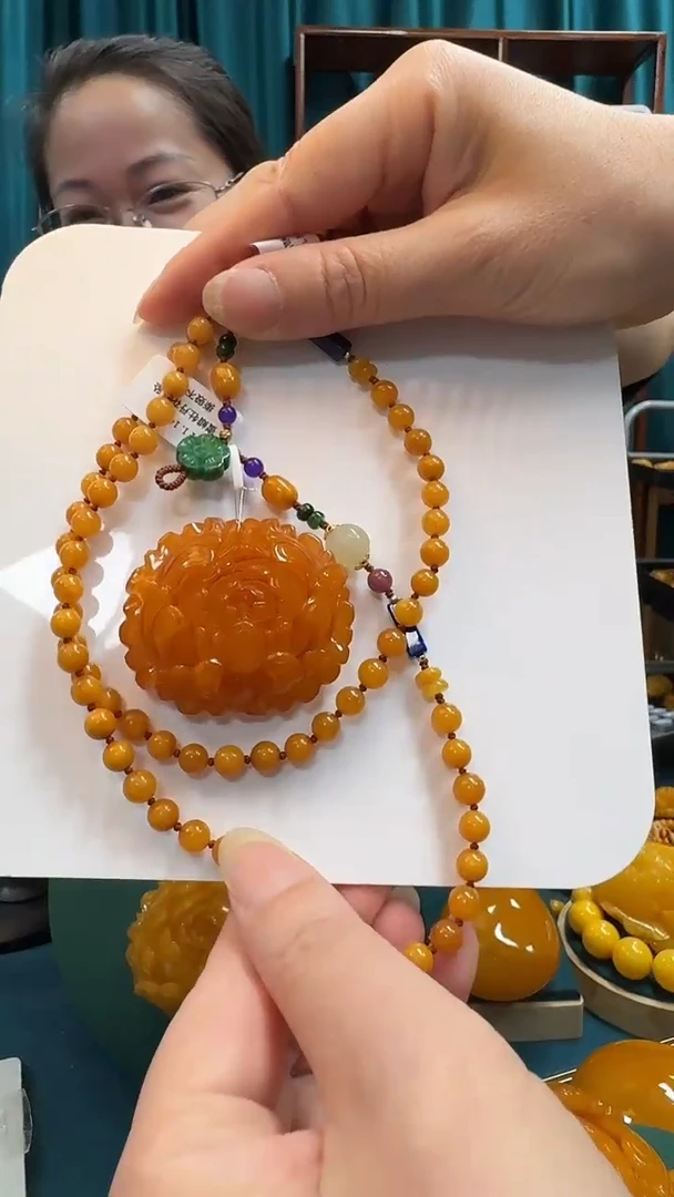 未镶嵌吊坠(赠链)琥珀蜜蜡牡丹花套装