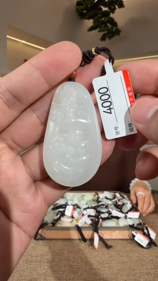 颈饰未镶嵌和田玉1