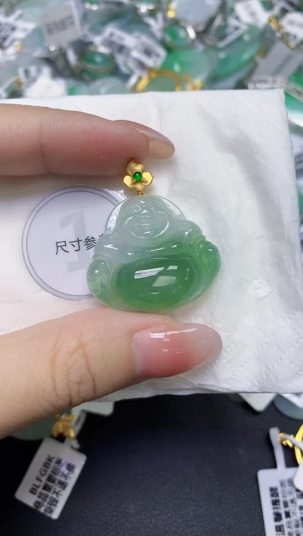 颈饰18K金镶嵌翡翠天然缅甸翡翠A货百元以上9元证书费自理