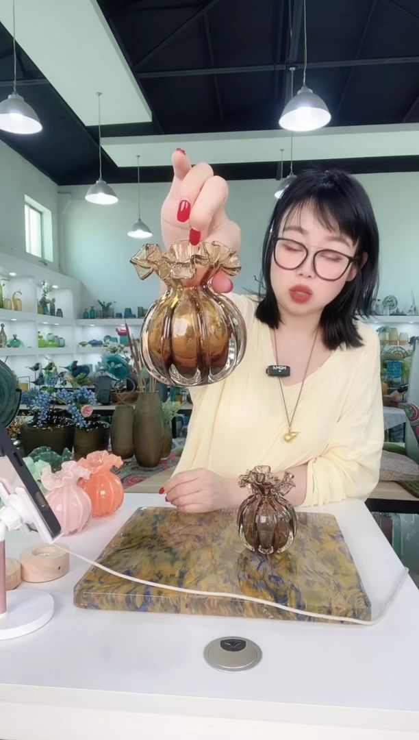 慕忆家手作琉璃花瓶琥珀