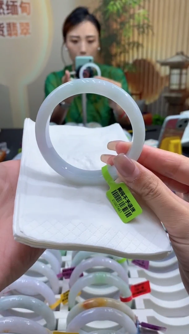 未镶嵌手镯翡翠000030931