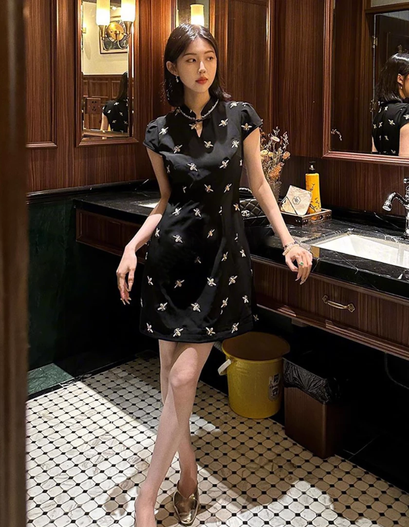 新中式刺绣盘扣改良旗袍连衣裙胖mm2025显瘦宽松大码夏季新款女装