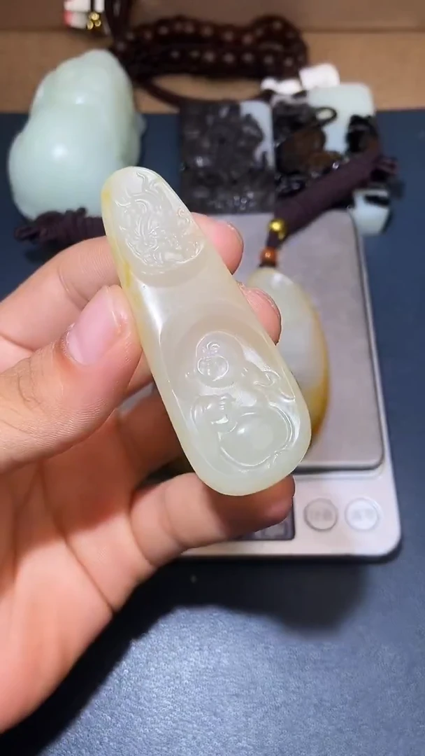 颈饰未镶嵌和田玉海***?HX