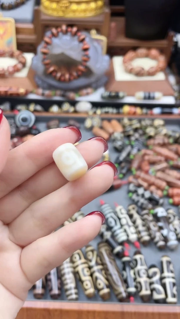 未镶嵌珠珠玛瑙/玉髓聚缘嫩色猫三