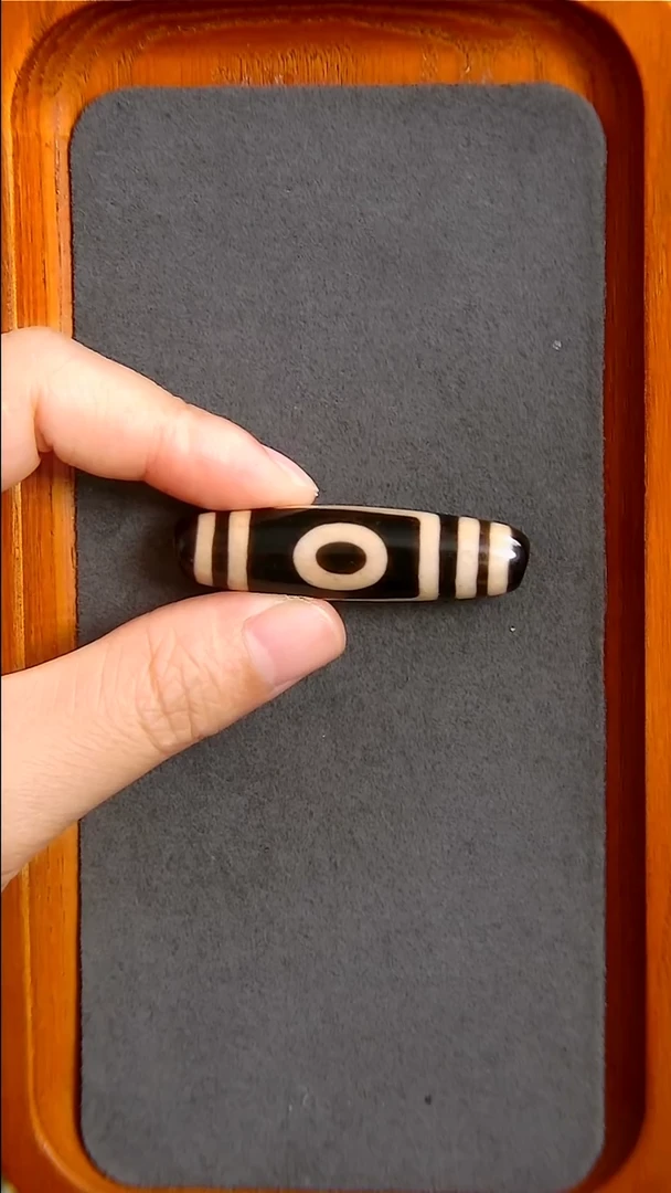 未镶嵌玛瑙/玉髓珠宝半成品上肯全手工一眼靠山天珠12*48