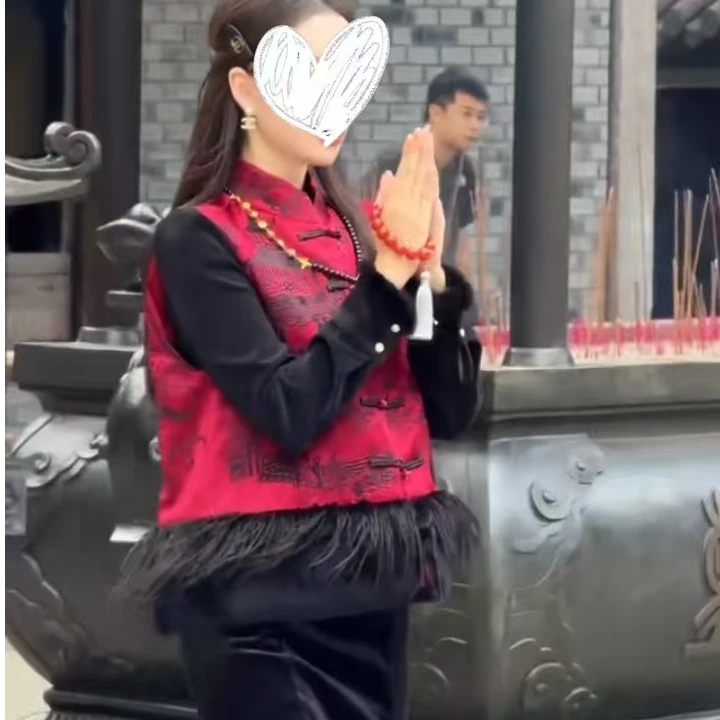 2025气质流苏修身百搭新中式浮雕刺绣马甲