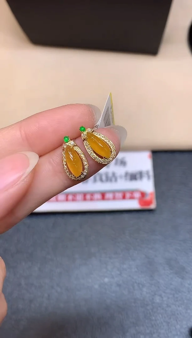 18K金镶嵌翡翠耳饰【无鉴赏期】随形【无服务费