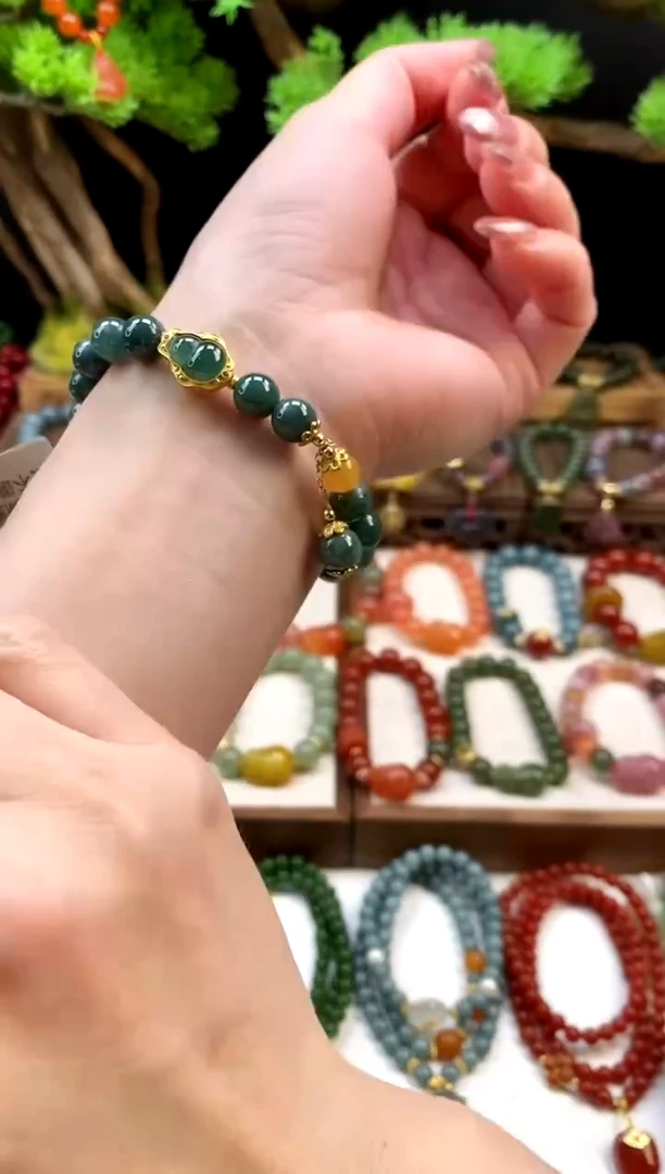 未镶嵌翡翠手饰翡翠