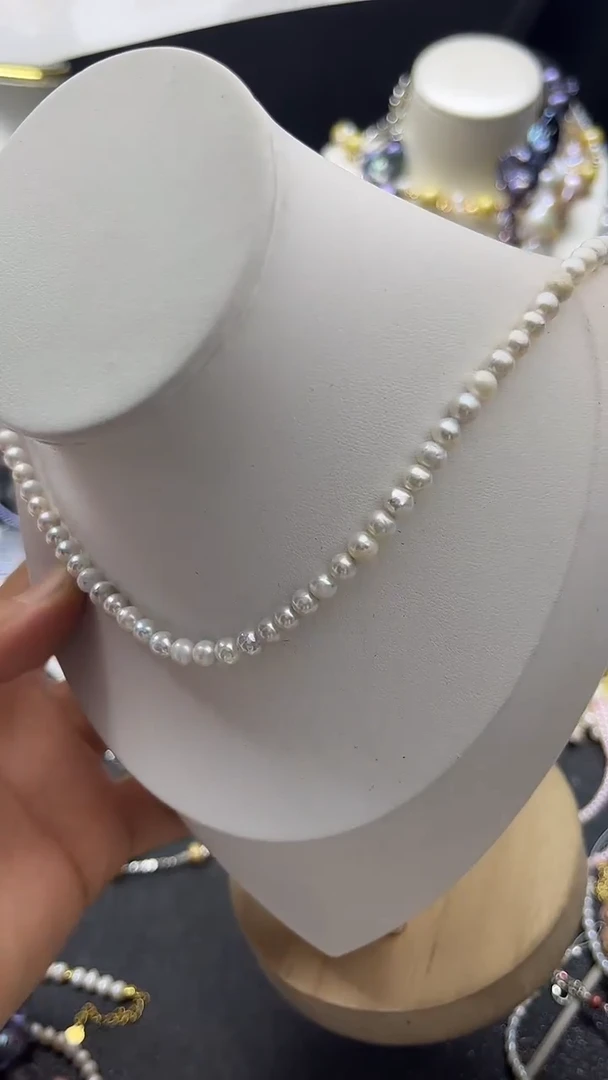 颈饰未镶嵌淡水珍珠多人