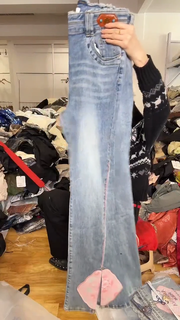 裤子       L码      120-130斤（福利）