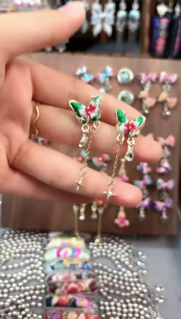 织绣民族风非遗老绣饰品795