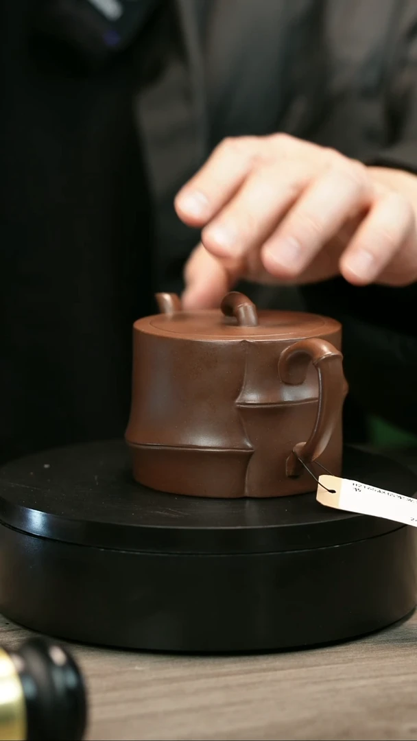 茶壶紫砂天***行H2165赵信军光素竹节