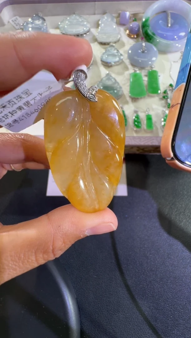 吊坠(不含链)18K金镶嵌翡翠【源头工厂】钻石镶嵌