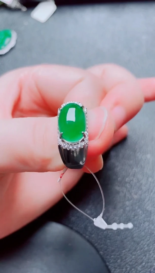 银S925镶嵌戒指翡翠1111