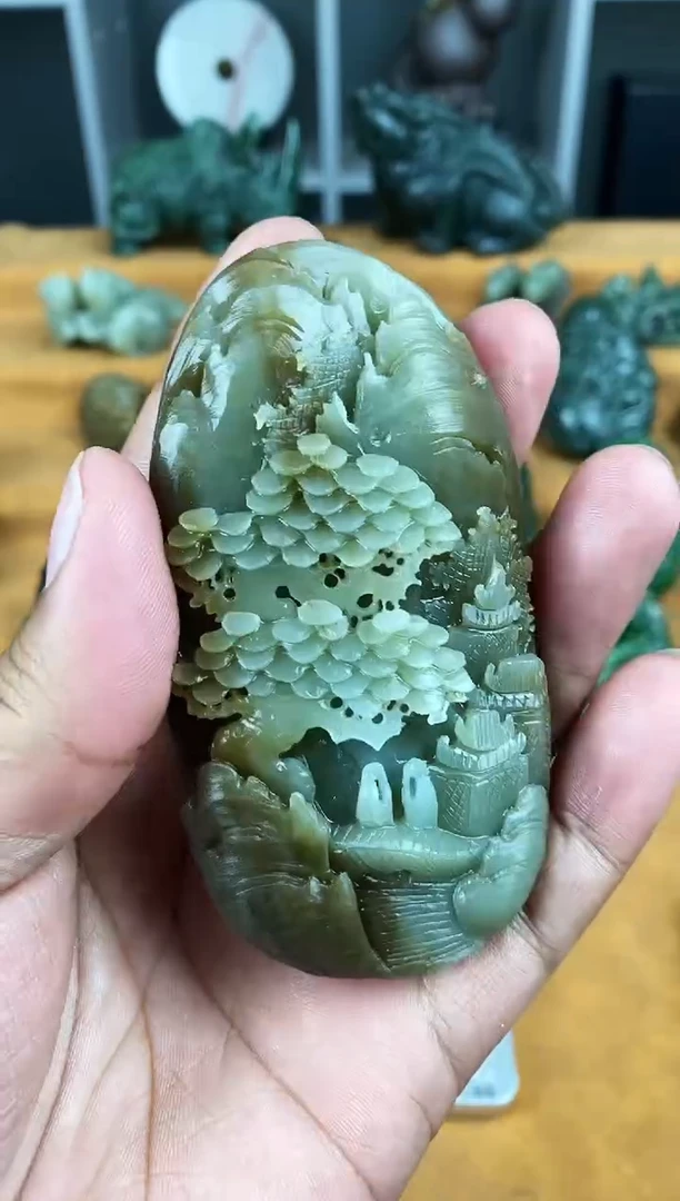 颈饰未镶嵌和田玉1