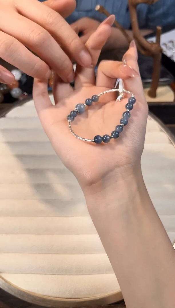 手链银S925镶嵌水晶蓝图毛银弯管