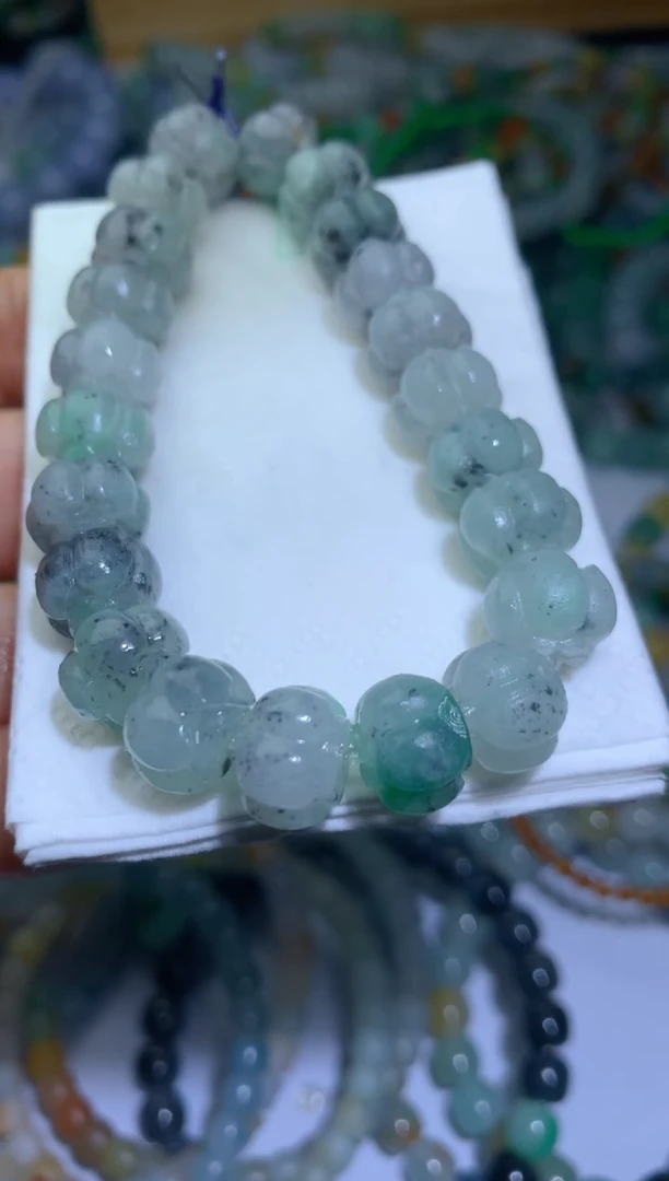 定制翡翠未镶嵌毛货