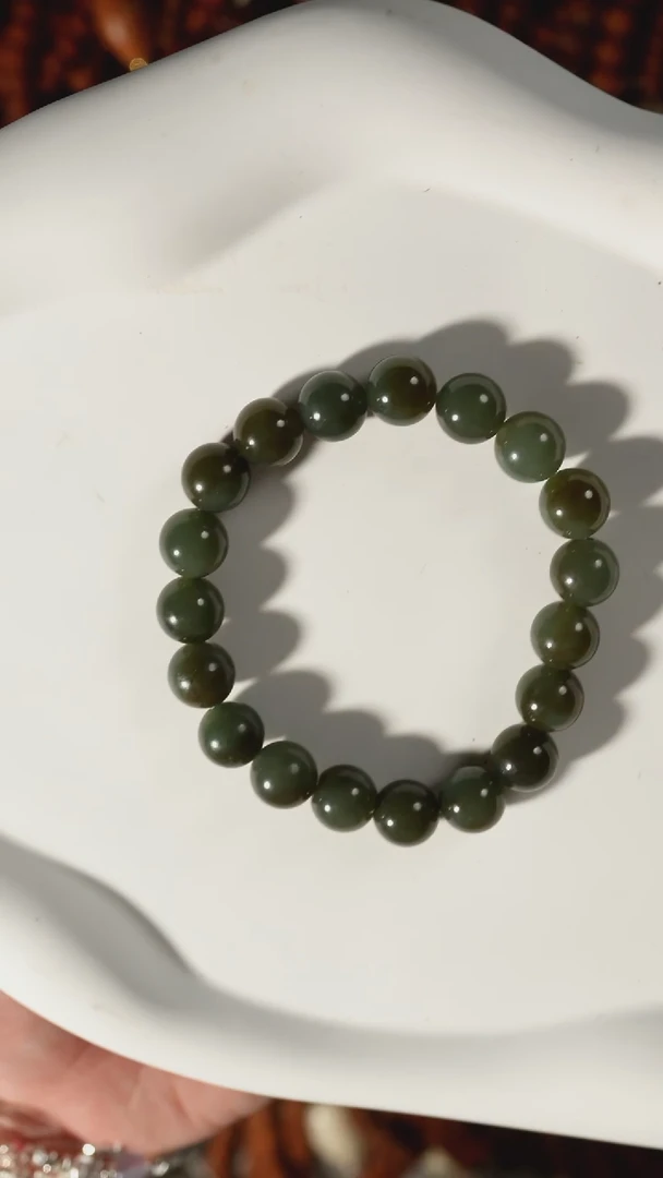 未镶嵌手链和田玉（糖玉）和田玉且末蓝
